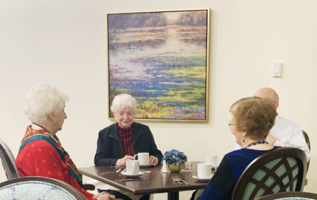 How to Make New Friends in Your Retirement Community (1)